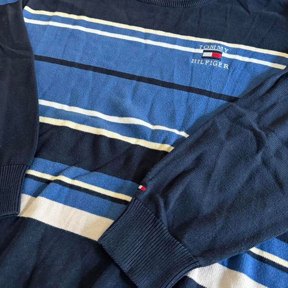 Vintage Tommy Hilfiger golf navy blue striped 100% cotton sweater